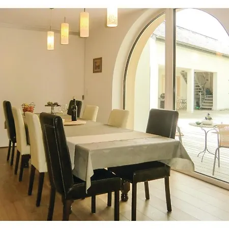 Beautiful In With Sauna, Wifi And Outdoor Swimming Pool Hébergement de vacances Christnach