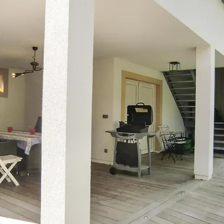 Beautiful In With Sauna, Wifi And Outdoor Swimming Pool Hébergement de vacances Christnach